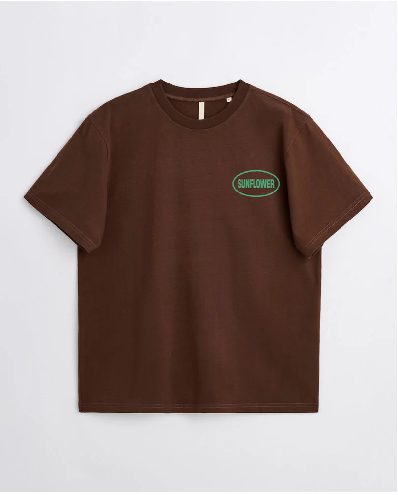 EASY HOURS TEE